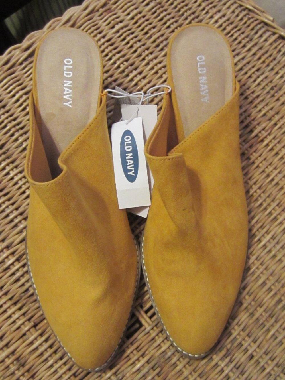 NWT/Old Navy Heeled Clogs ~ Sz. 9 ~ Gorgeous!